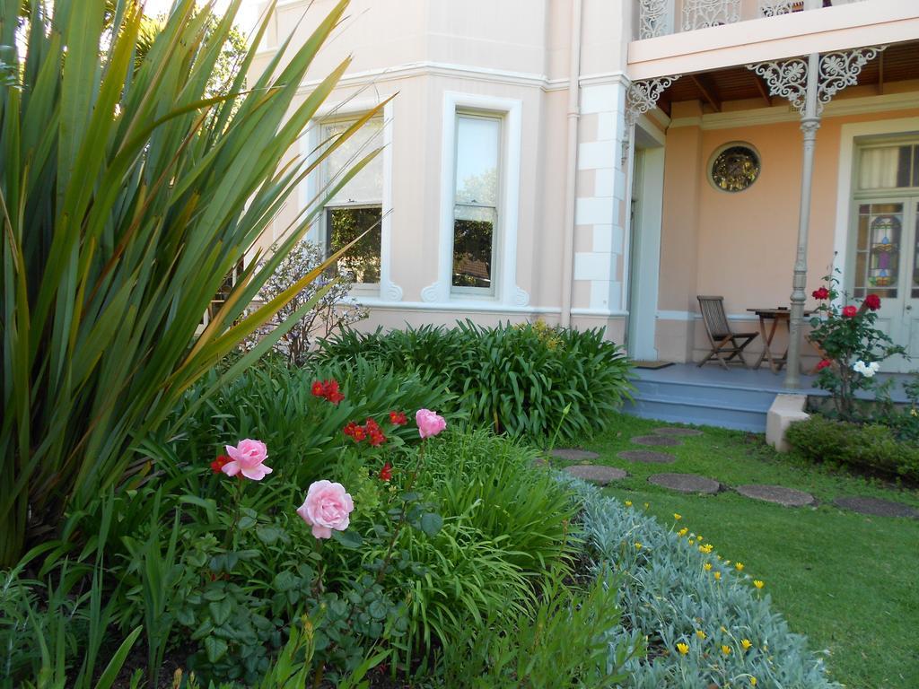 Medindi Manor Hotel Cape Town Exterior photo