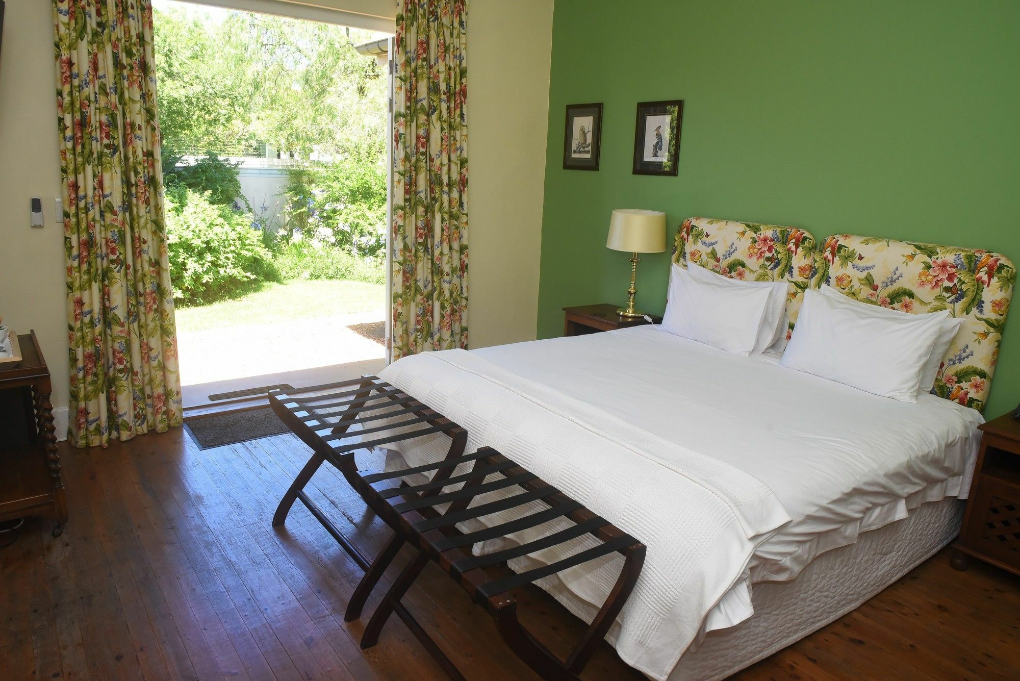 Medindi Manor Hotel Cape Town Exterior photo